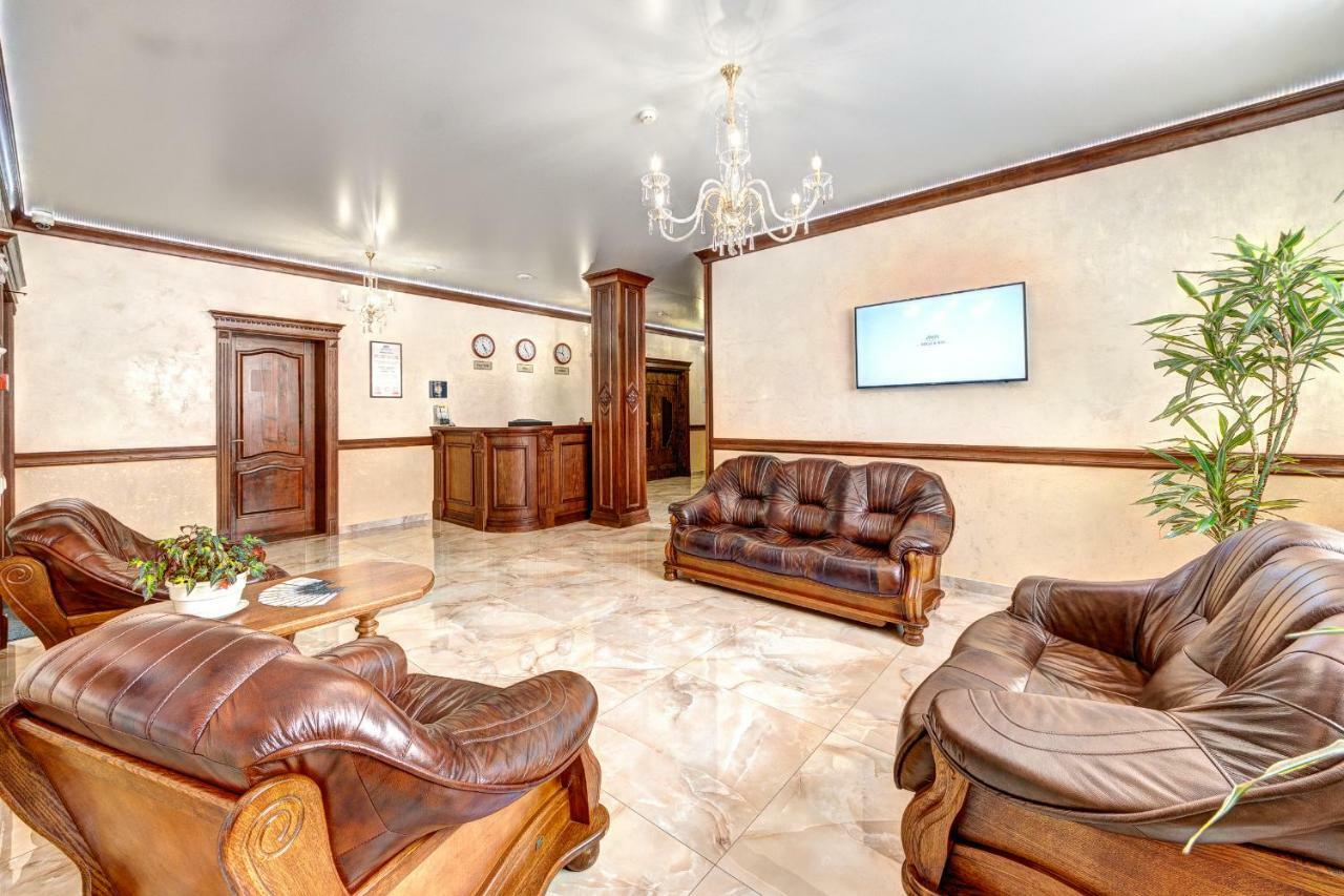 Milli & Jon Hotel Bukovel Ngoại thất bức ảnh
