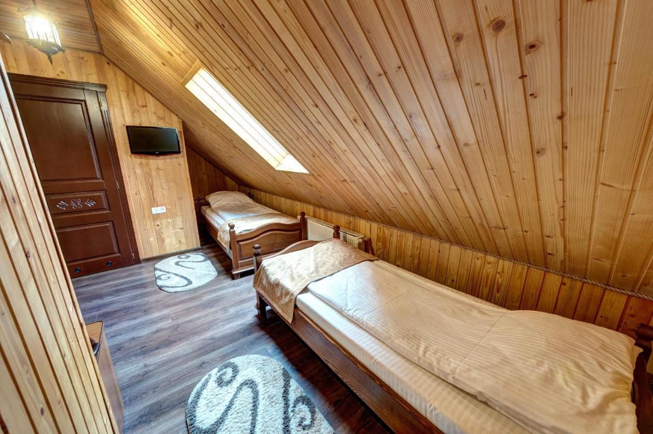 Milli & Jon Hotel Bukovel Ngoại thất bức ảnh